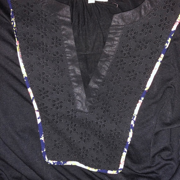 💕 Ezra Black blouse size small - Picture 7 of 8